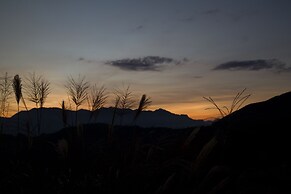 Bong Benh Retreat