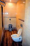 Hotel Delhi Empire dx