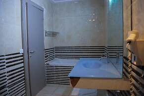 Hotel Tazi-Traditional Riad