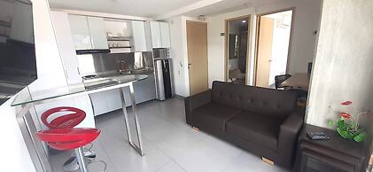 Mingle with the beautiful Paisas