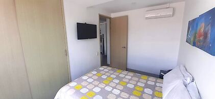 Mingle with the beautiful Paisas