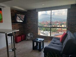 Cold AC K Fast WiFi Medellin Paradise