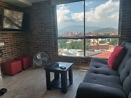 Cold AC K Fast WiFi Medellin Paradise