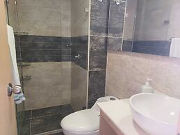 Cold AC K Fast WiFi Medellin Paradise