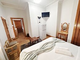 Brookyard Guest House