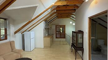 Brookyard Guest House