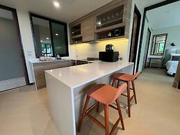 Modern-cozy 2bedrooms Plus 2bathrooms at the Swan Lake Khao Yai Nation