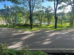 Modern-cozy 2bedrooms Plus 2bathrooms at the Swan Lake Khao Yai Nation