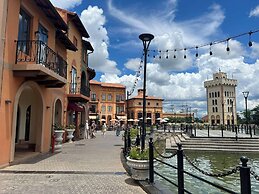 Modern-cozy 2bedrooms Plus 2bathrooms at the Swan Lake Khao Yai Nation