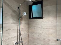 Modern-cozy 2bedrooms Plus 2bathrooms at the Swan Lake Khao Yai Nation