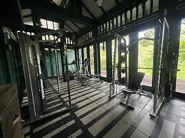 Modern-cozy 2bedrooms Plus 2bathrooms at the Swan Lake Khao Yai Nation