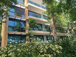 Modern-cozy 2bedrooms Plus 2bathrooms at the Swan Lake Khao Yai Nation