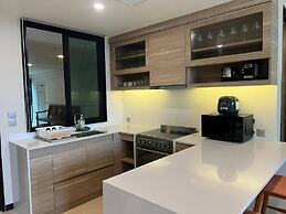 Modern-cozy 2bedrooms Plus 2bathrooms at the Swan Lake Khao Yai Nation