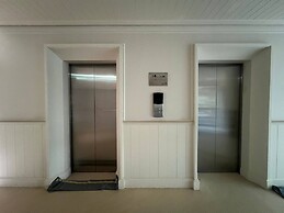 Modern-cozy 2bedrooms Plus 2bathrooms at the Swan Lake Khao Yai Nation