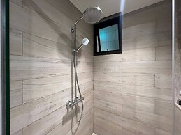 Modern-cozy 2bedrooms Plus 2bathrooms at the Swan Lake Khao Yai Nation