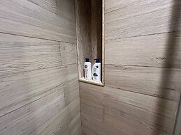 Modern-cozy 2bedrooms Plus 2bathrooms at the Swan Lake Khao Yai Nation