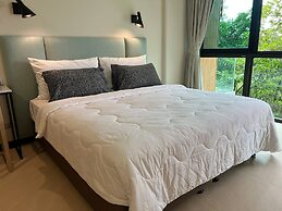 Modern-cozy 2bedrooms Plus 2bathrooms at the Swan Lake Khao Yai Nation