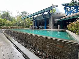 Modern-cozy 2bedrooms Plus 2bathrooms at the Swan Lake Khao Yai Nation