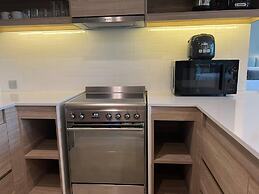 Modern-cozy 2bedrooms Plus 2bathrooms at the Swan Lake Khao Yai Nation