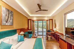 HOTEL WHITE RABBIT
