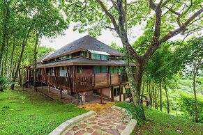 Village Farm & Winery