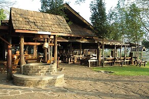 Village Farm & Winery