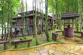 Village Farm & Winery