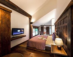 Village Farm & Winery