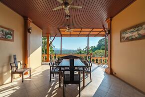 6BR Luxury Retreat in Layan Phuket V159