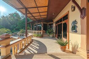 6BR Luxury Retreat in Layan Phuket V159