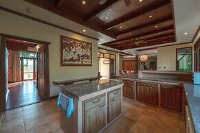 6BR Luxury Retreat in Layan Phuket V159