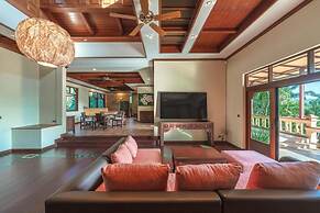 6BR Luxury Retreat in Layan Phuket V159