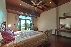 6BR Luxury Retreat in Layan Phuket V159