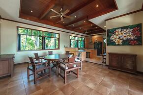 6BR Luxury Retreat in Layan Phuket V159