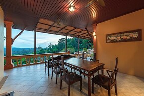 6BR Luxury Retreat in Layan Phuket V159