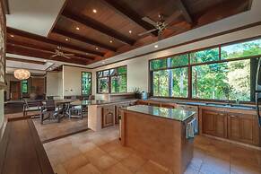 6BR Luxury Retreat in Layan Phuket V159