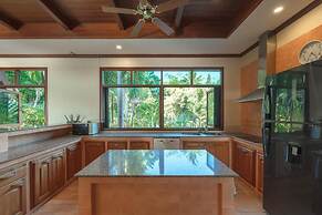 6BR Luxury Retreat in Layan Phuket V159