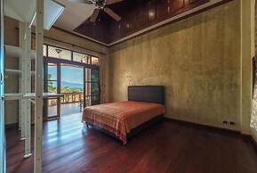 6BR Luxury Retreat in Layan Phuket V159