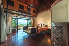 6BR Luxury Retreat in Layan Phuket V159