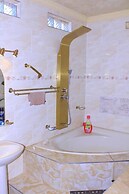 Bush Adventure Guest House