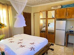 Bush Adventure Guest House