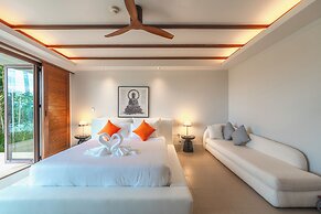Sunrise 7BR Luxe Villa Sea View V151