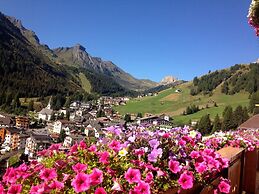 Dolomites Base Camp Hotel Olympia