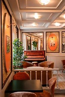Logis Hôtel Restaurant Les Glycines