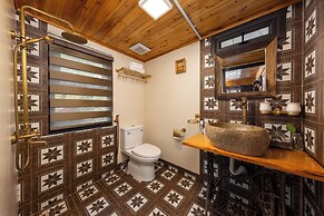 Ta Phin Cottage