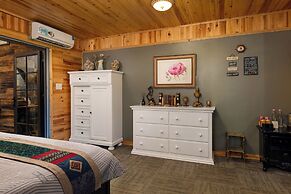 Ta Phin Cottage