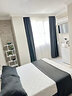 Upart Flats by REFE