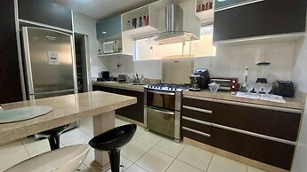 Casa com Piscina - Quartos Privativos