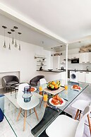 Stylish 1BR by Luxembourg Garden
