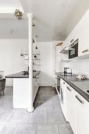 Stylish 1BR by Luxembourg Garden